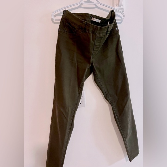 Women’s Skinny Pants with Elastic Waistband - Picture 5 of 5